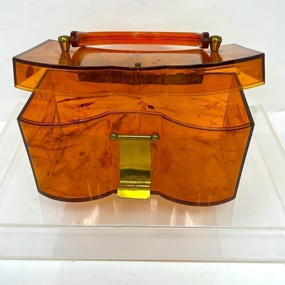 Vintage 1950’s Oval Caramel Lucite Box Handbag Purse - Picture 5 of 13